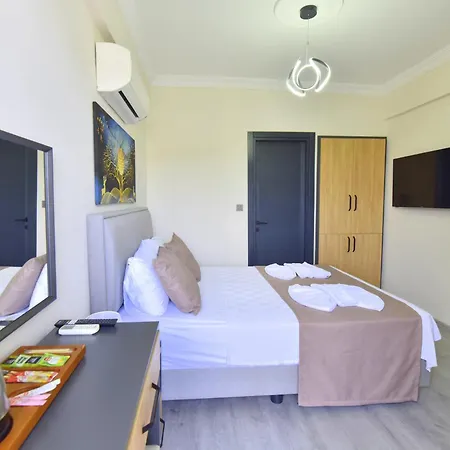 Royalis Boutique By Mykonut Hotel 3*