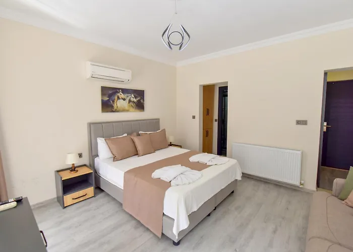 Hotel Royalis Boutique 3*