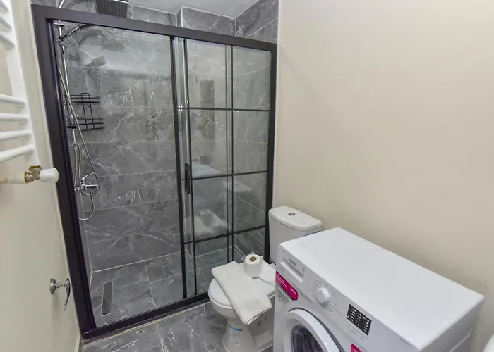 Royalis Boutique Отель 3*