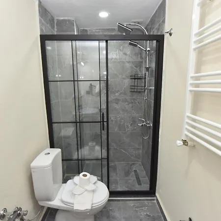 Royalis Boutique Ξενοδοχείο 3*