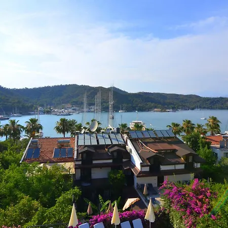 Hotel Royalis Boutique 3*