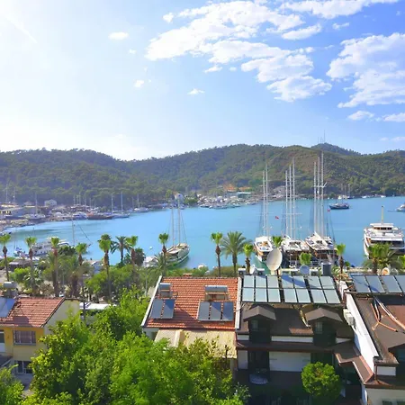 Ξενοδοχείο Royalis Boutique 3*