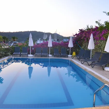 Ξενοδοχείο Royalis Boutique 3*