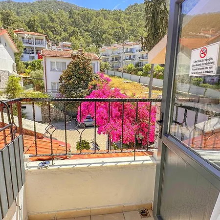 ホテル Royalis Boutique 3*